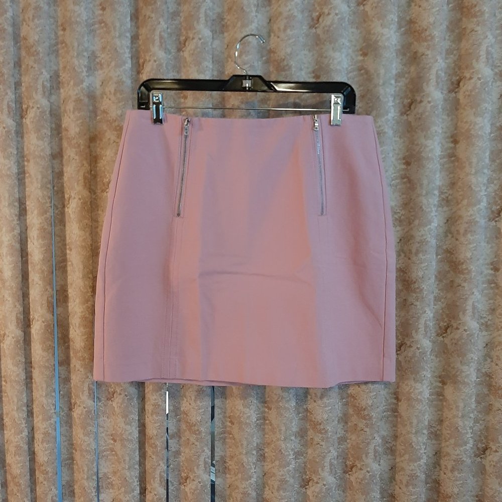 Lt pink zipper detail miniskirt Loft size 10